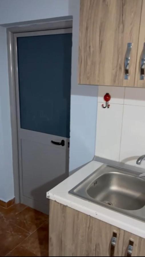 Guest House Andersoni Dhoma Plazhi Andersoni Shen Ded Gjoni المظهر الخارجي الصورة